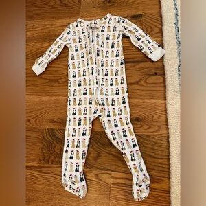 LILA + HAYES Parker Zipper Pajama - Christmas Pups Size 6-9 Months